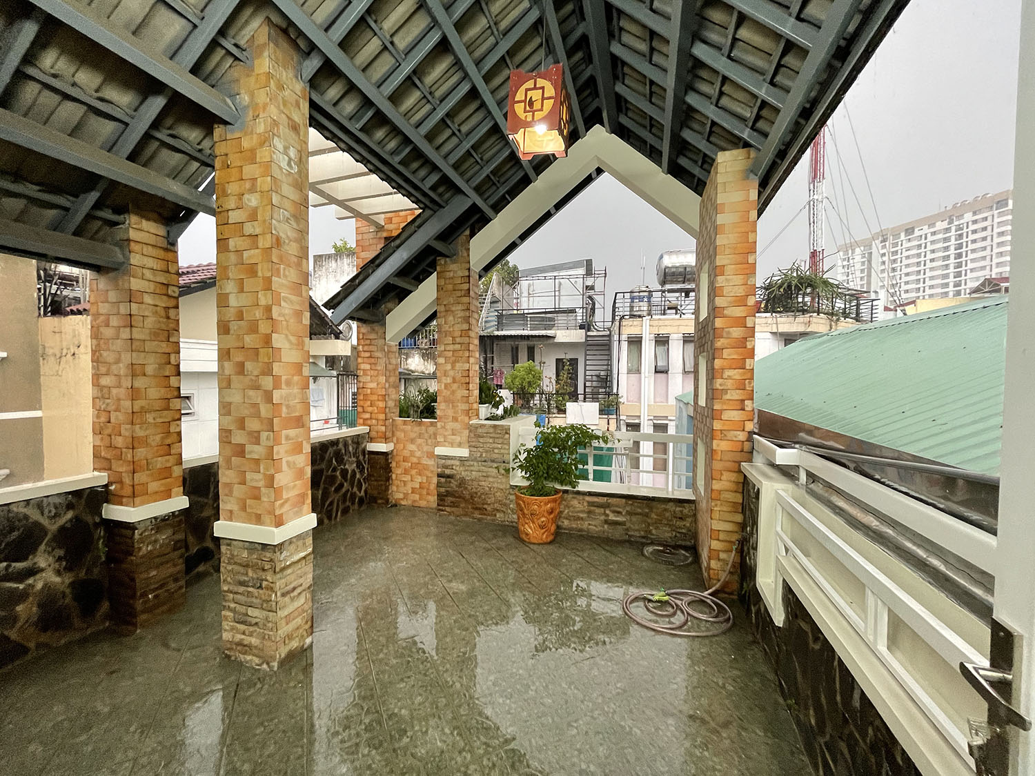 Bán nhà Ngô Thị Thu Minh, Quận Tân Bình NHÀ PHỐ VƯỜN tuyệt đẹp 3lầu (4mx24m) nở hậu hẻm ôtô khu VIP